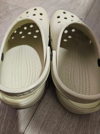 Crocs Talla 39-40 (M7W9) Beige