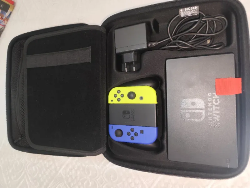 Lote Nintendo Switch + Juegos y Accesorios afbeelding 8