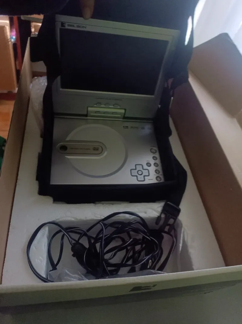 DVD/TV/Monitor Portátil Belson TFT 7 afbeelding 3