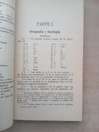 Diccionario y dos gramáticas de ialiano-español.