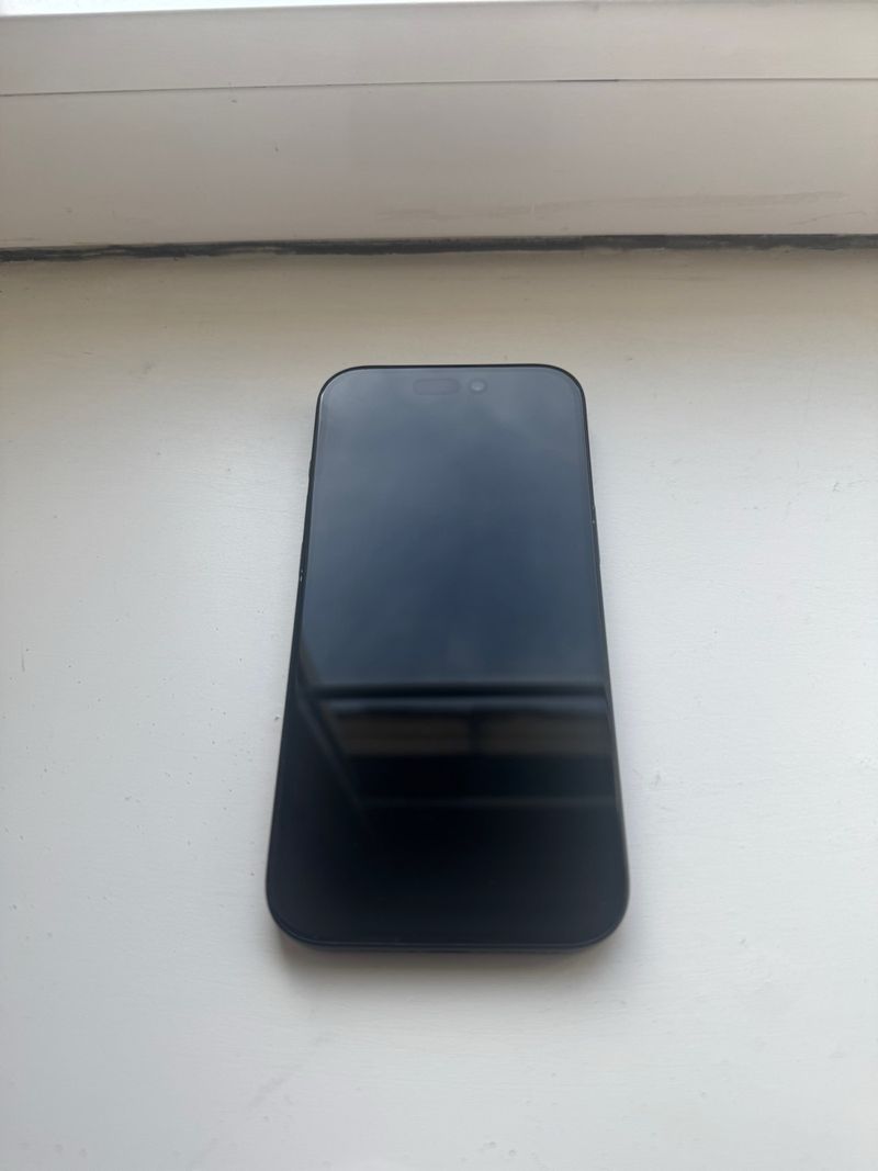 iPhone 15 128GB Midnight