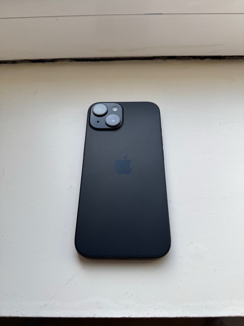 iPhone 15 128GB Midnight afbeelding 2