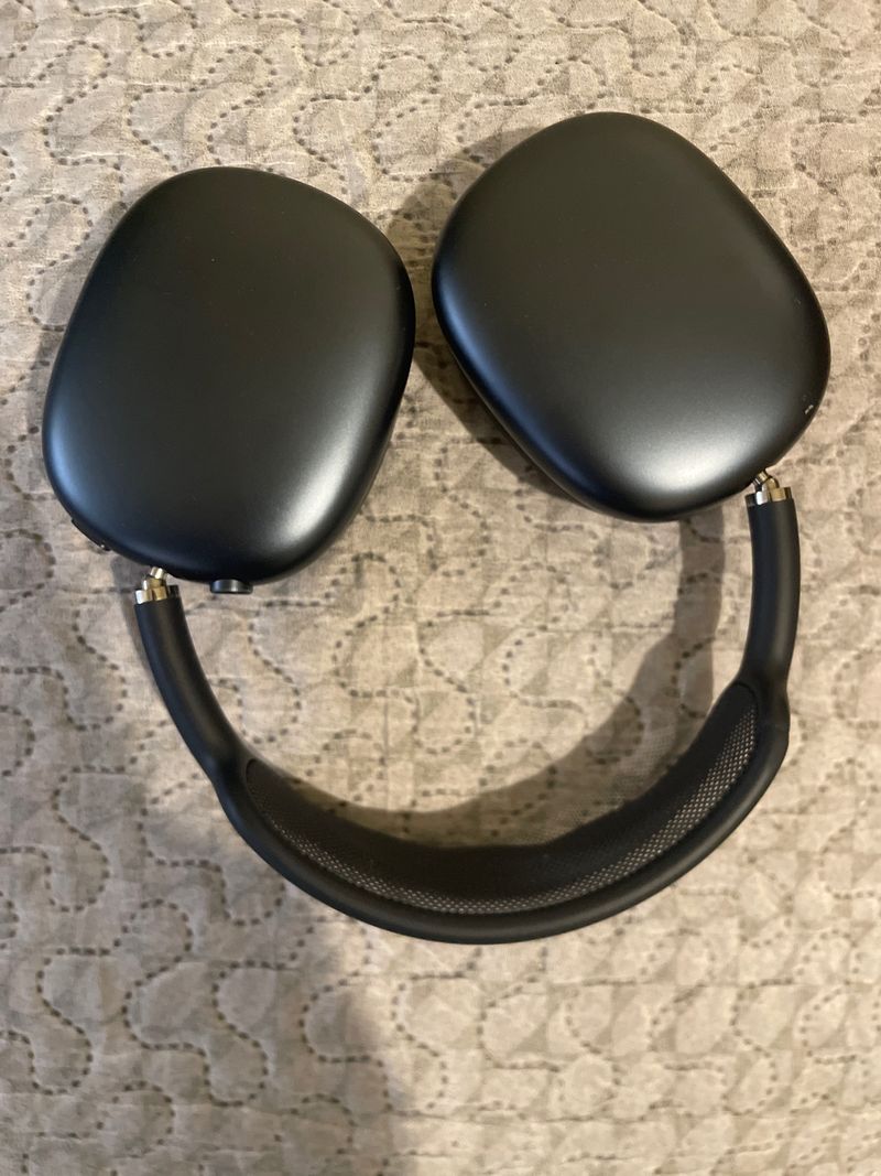 AirPods Max Space Gray