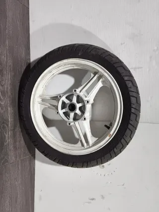 Rueda del. Kawasaki GPZ500