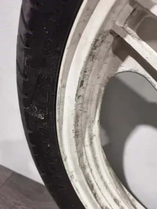 Rueda del. Kawasaki GPZ500