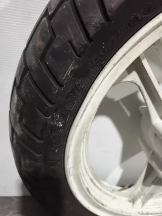 Rueda del. Kawasaki GPZ500