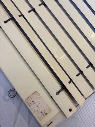 Persiana enrollable color crema