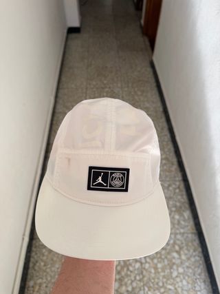 Tre cappelli ADIDAS, JORDAN E NIKE