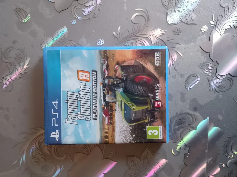 Farming Simulator 19 Platinum Edition PS4