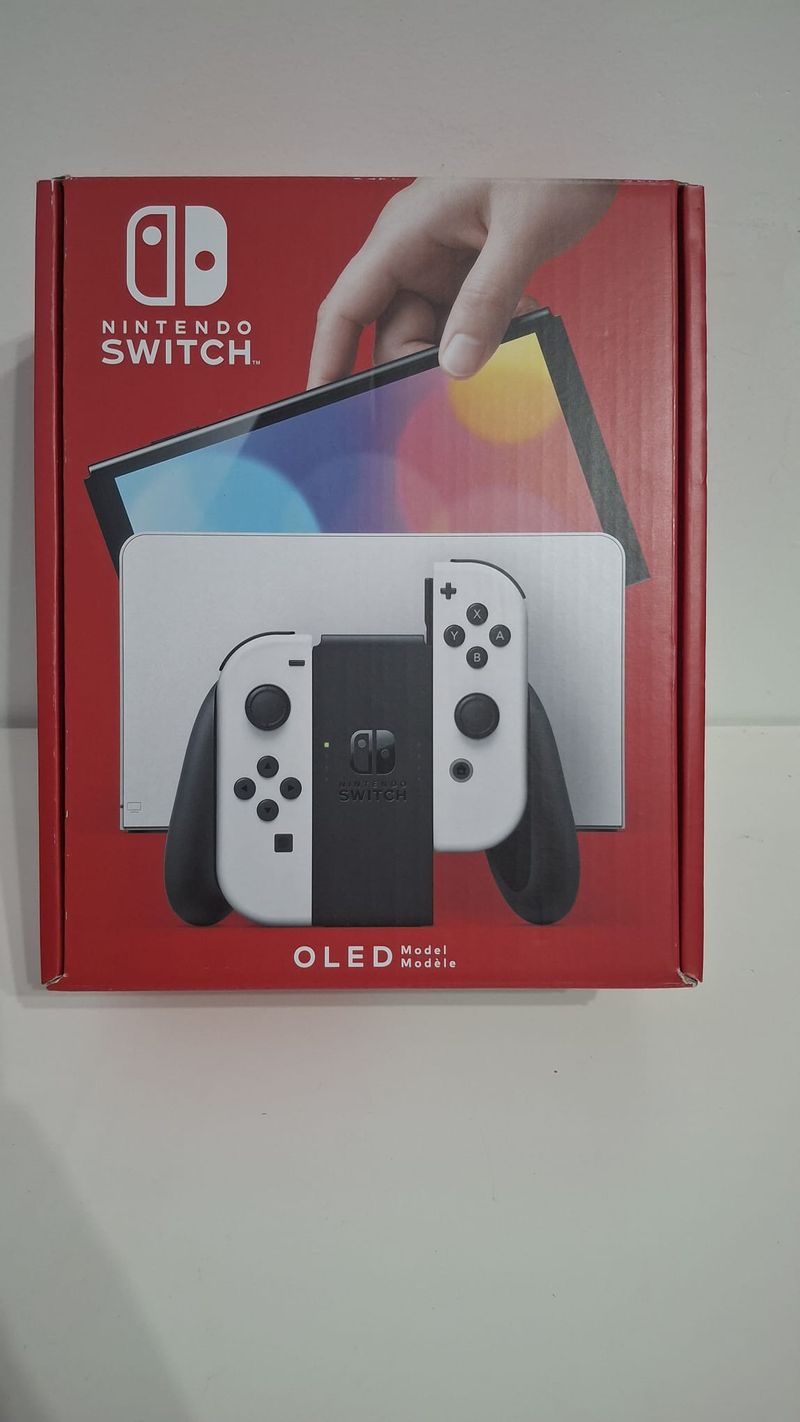 Nintendo Switch OLED Blanca y Negra