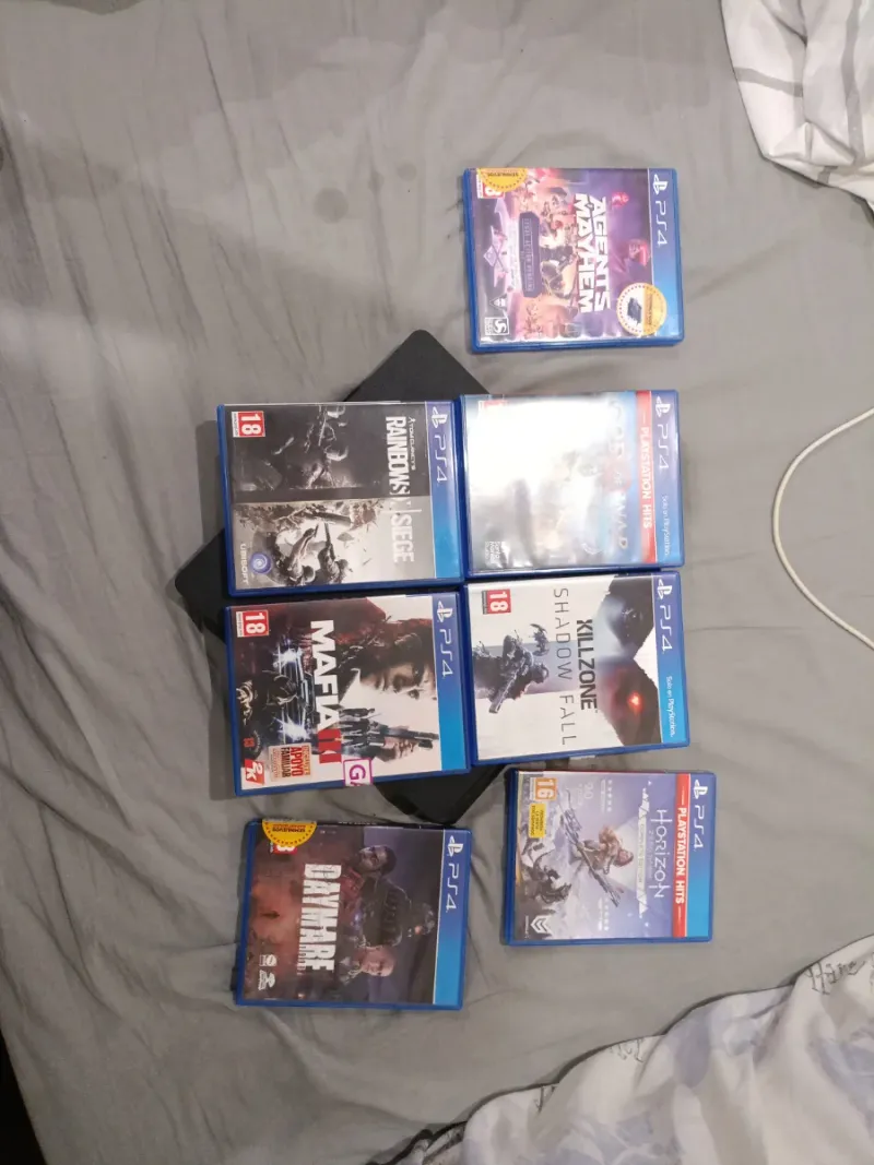 PS4 (PlayStation 4) con juegos afbeelding 5
