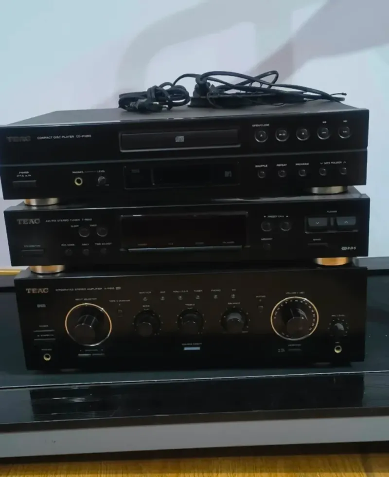 Amplificador TEAC A-R610 + sintonizador