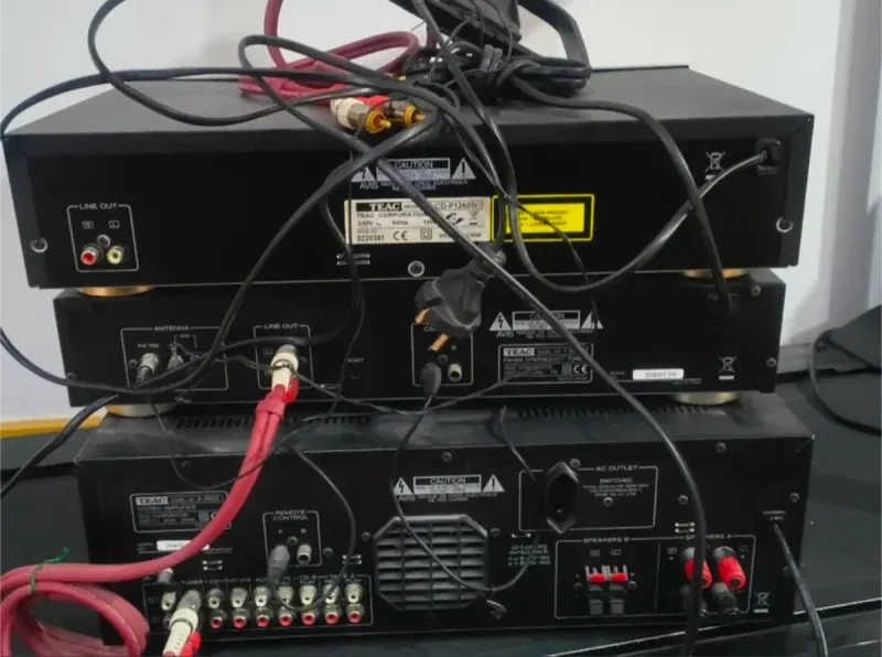 Amplificador TEAC A-R610 + sintonizador afbeelding 3