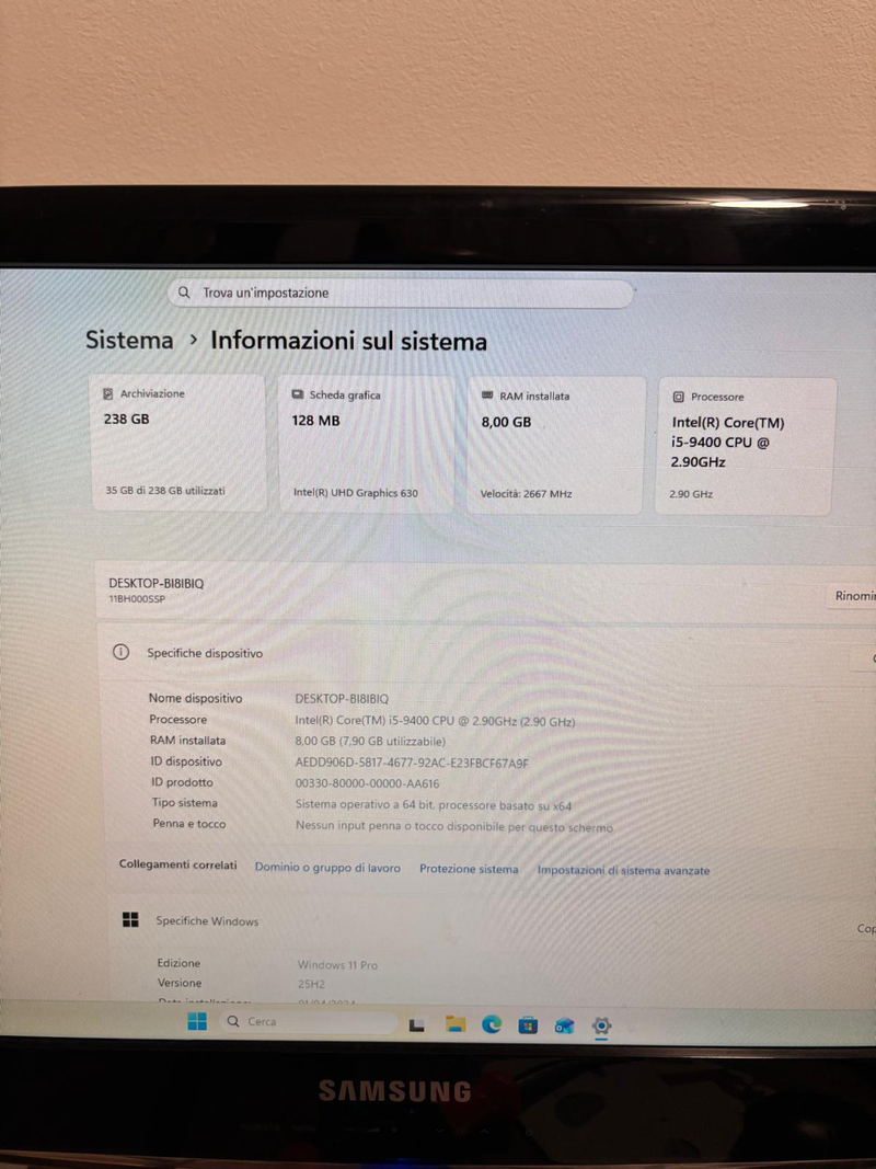 Lenovo V530 i5-9400 8GB ram 256GB SSD Wifi Win11 afbeelding 9