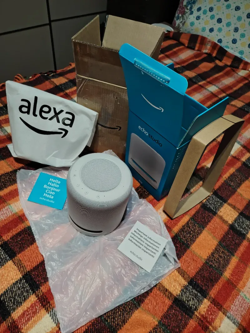 Amazon Echo Studio Gris afbeelding 2