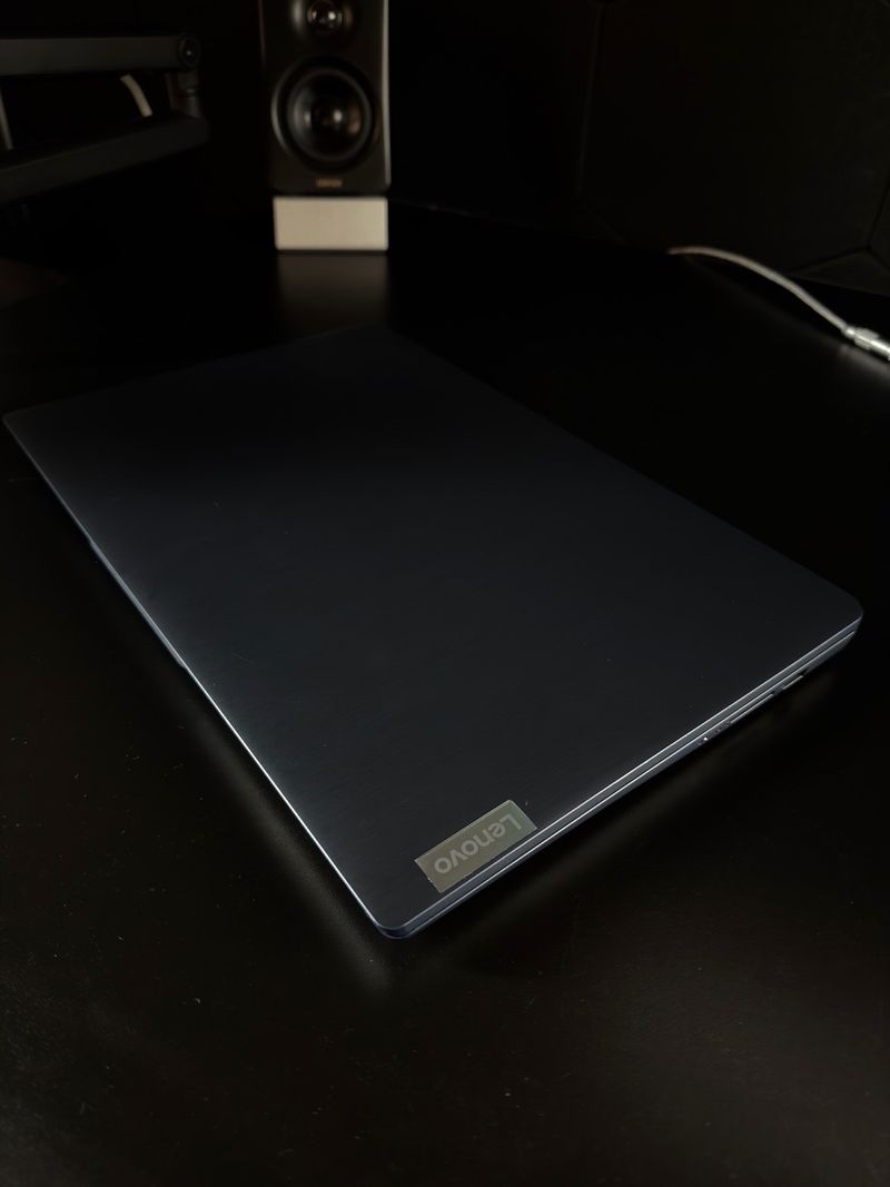 Portátil Lenovo Ideapad 3 con case protector afbeelding 6