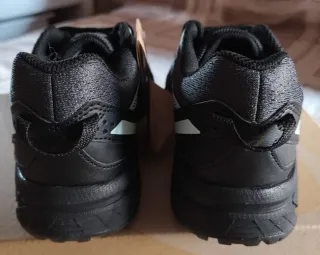 Asics GEL-VENTURE 6 Zapatillas Running Negro