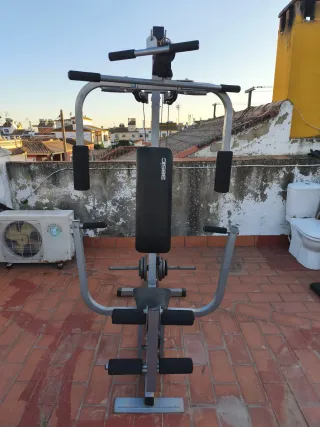 Máquina de ejercicios multiestación