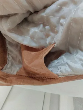 Cazadora de cuero marrón