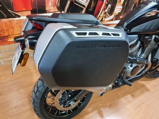 Harley Davidson Pan America Special Negra