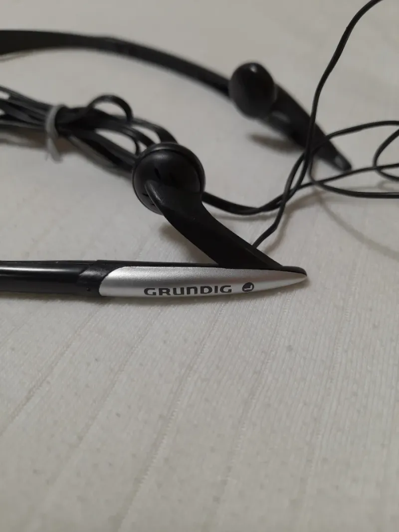 Auriculares GRUNDIG Negros afbeelding 2