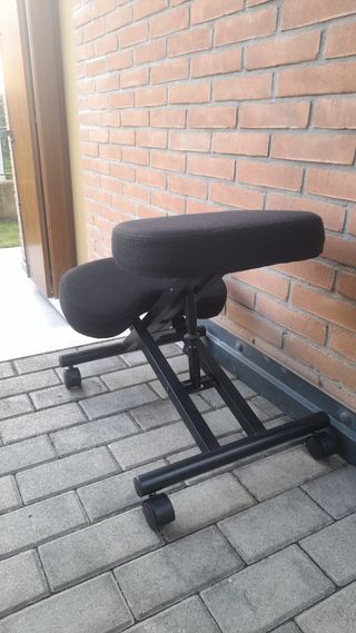 Sedia ergonomica nera