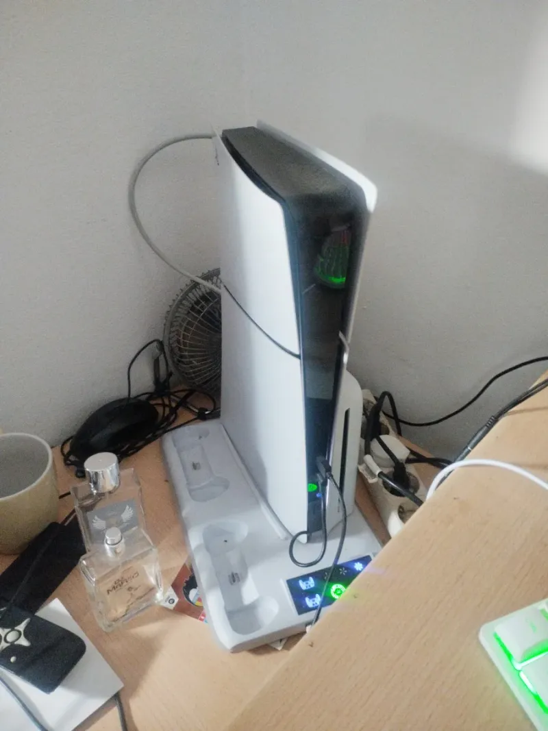 Base Carga PS5 con Ventilador y Luces LED afbeelding 2