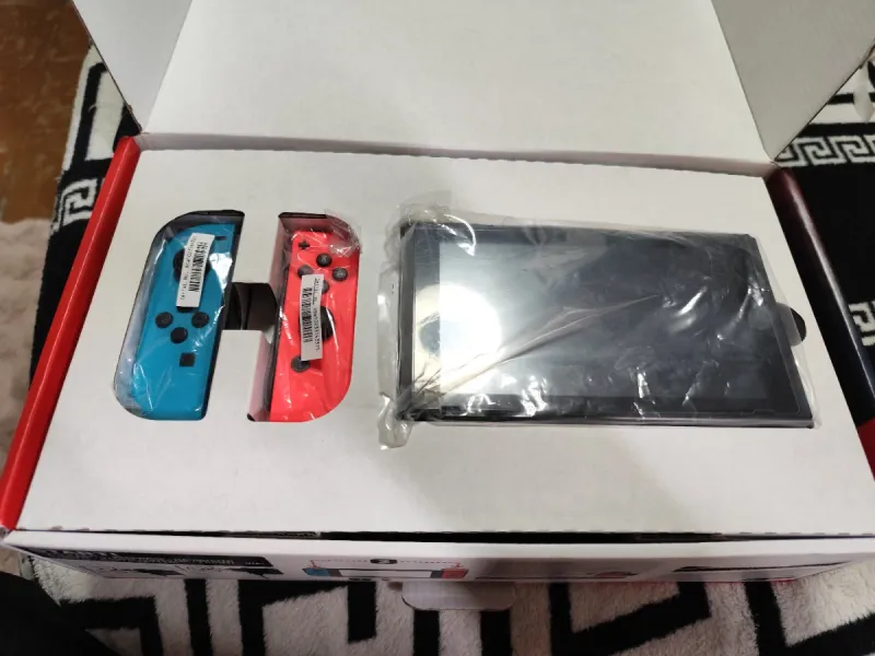 Nintendo Switch V2 Azul/Verde/Rojo afbeelding 6