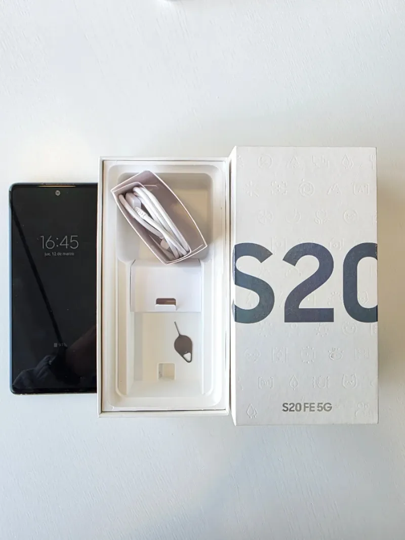 Samsung Galaxy S20 FE 5G - Impecable - Libre afbeelding 8