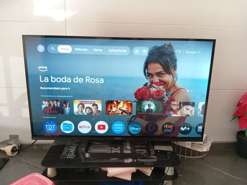 Televisión PEAQ 32 Smart TV