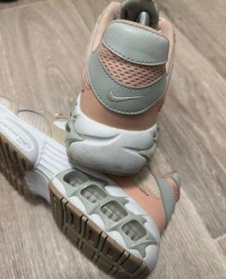 Zapatillas Nike Air Spiridon Cage Beige/Rosa