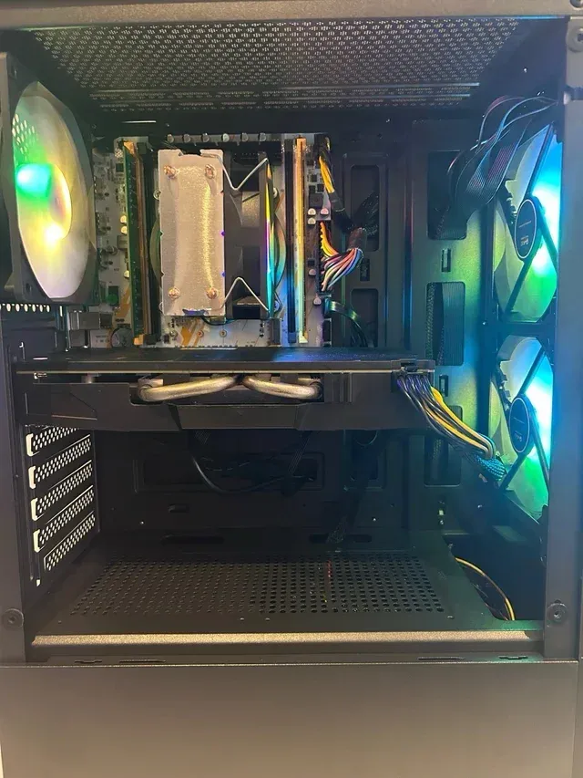 PC Gaming 14 Nucleos, RX 580 8gb! afbeelding 2