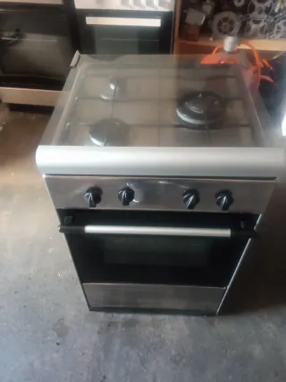 Cocina de gas con horno (butano)