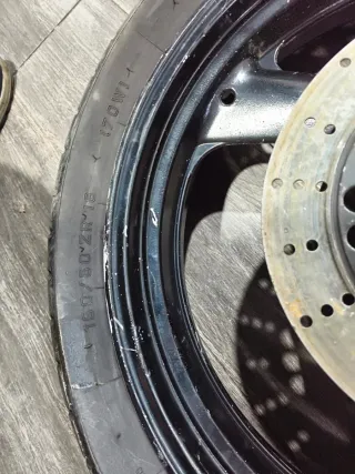 Rueda Tras. Yamaha FZR600 (1996)