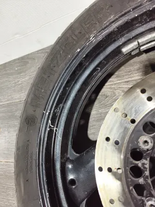 Rueda Tras. Yamaha FZR600 (1996)