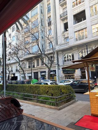 se busca chica para cocinar comida colombiana