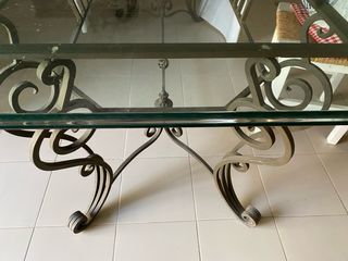 Mesa cristal y hierro forjado, cristal