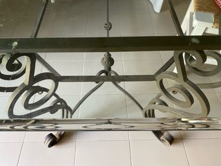 Mesa cristal y hierro forjado, cristal