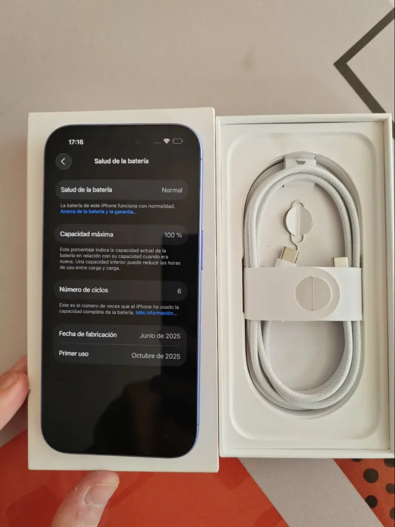 iPhone 16 Azul afbeelding 4