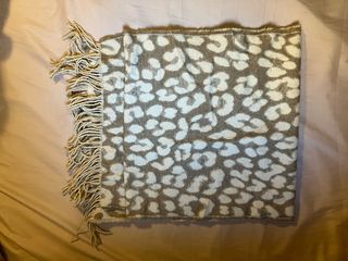 Bufanda con estampado de leopardo