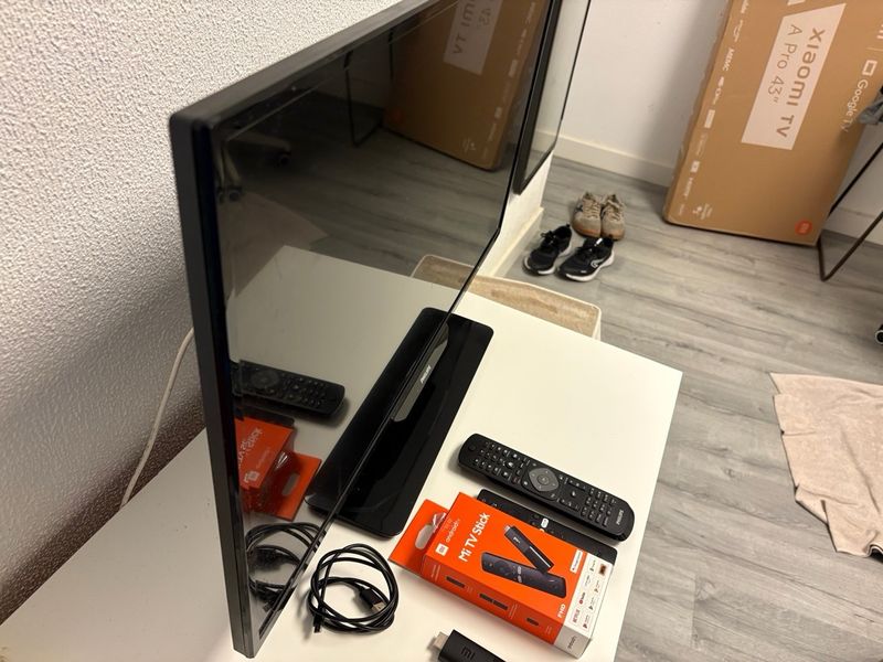TV Philips 32 + Mi Stick TV afbeelding 3