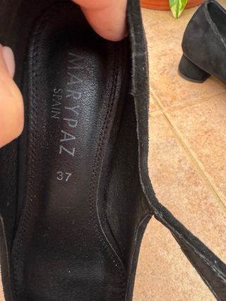 Zapatos Marypaz negros tacón bajo