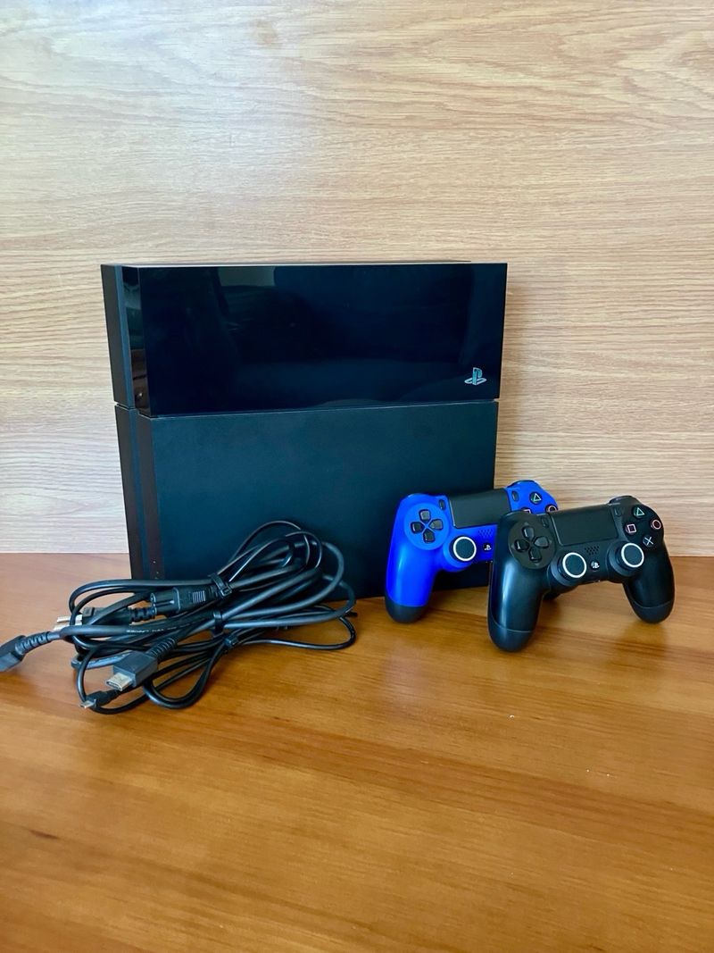 PlayStation 4 + 2 mandos afbeelding 9