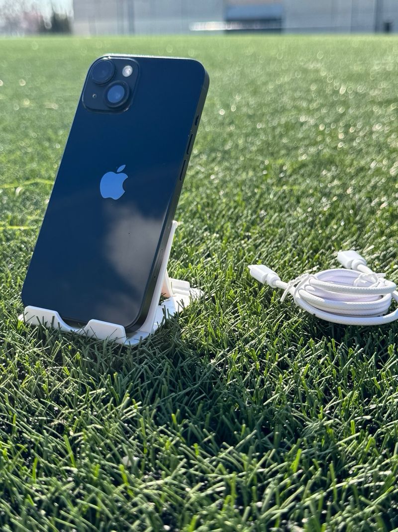 NEGOCIABLE! Iphone 14 256 GB azul afbeelding 2