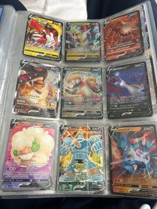 Lote de cartas Pokémon V