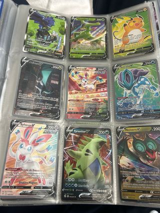Lote de cartas Pokémon V