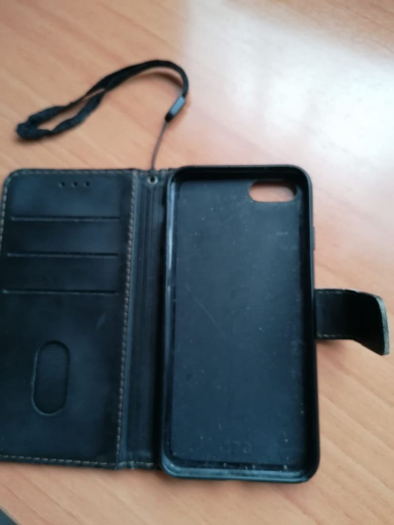 Funda iPhone SE Negra con Correa afbeelding 2