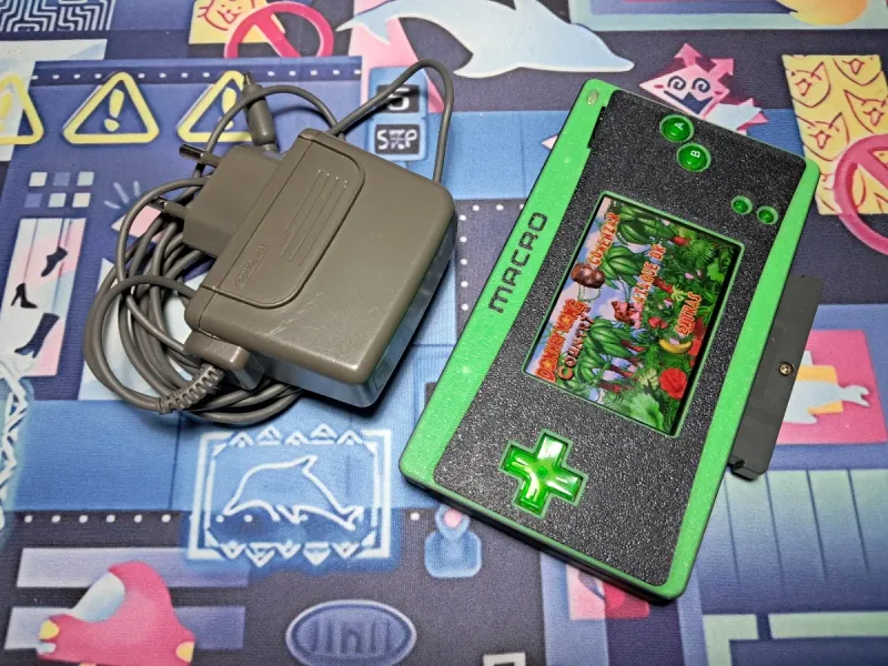 Gameboy Macro Verde