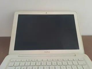 MacBook A1342 Non Testato