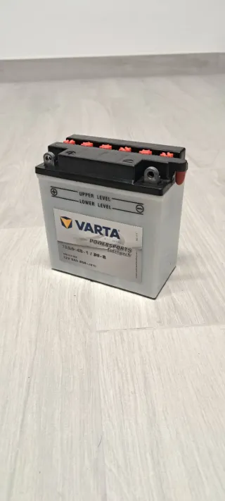 Batería moto nueva 12V 9Ah